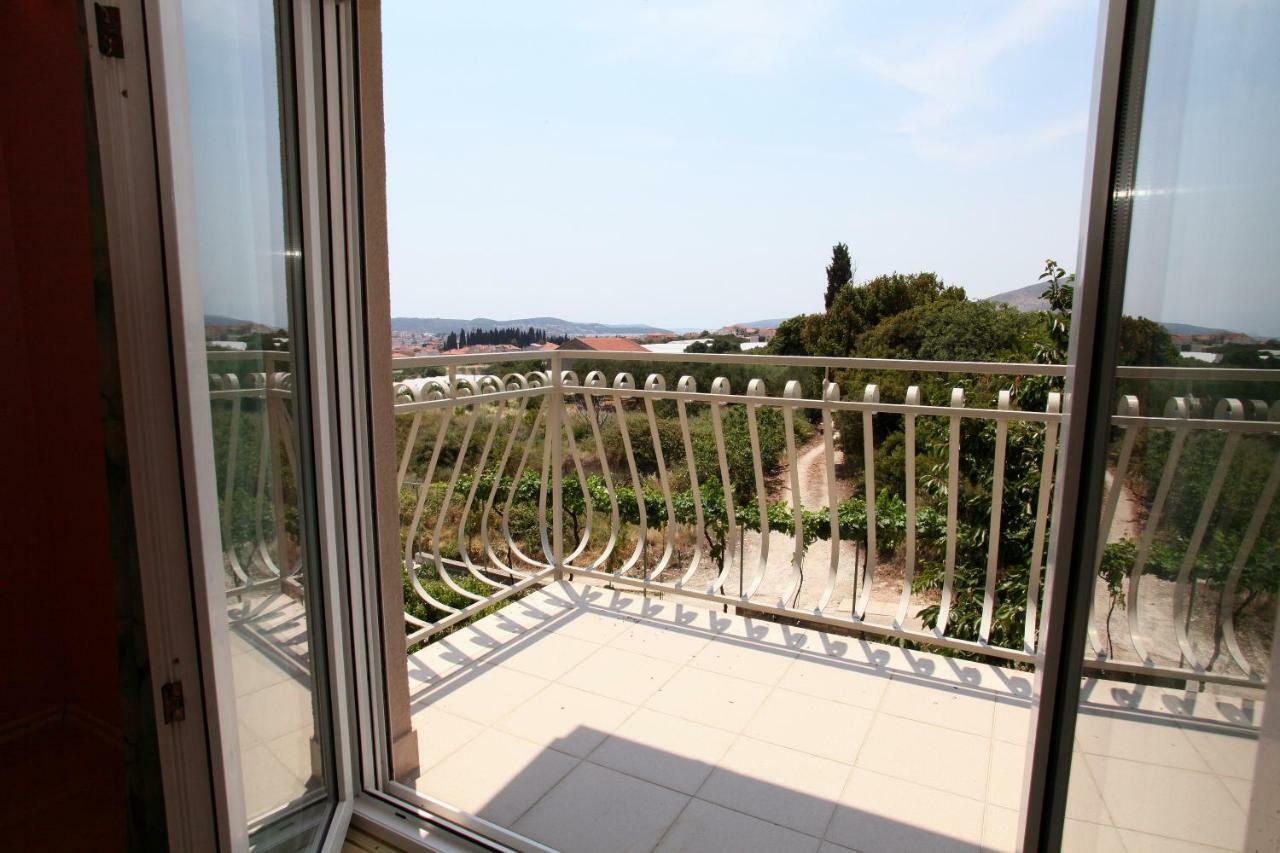 Apartman Dinka Trogir Exterior photo