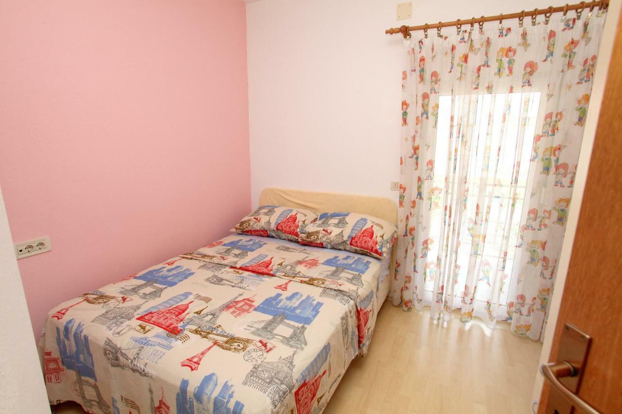 Apartman Dinka Trogir Exterior photo