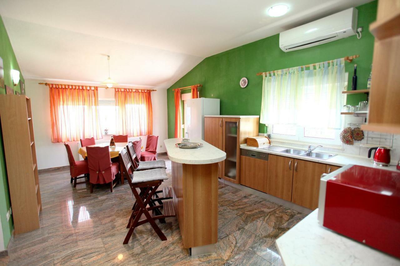 Apartman Dinka Trogir Exterior photo