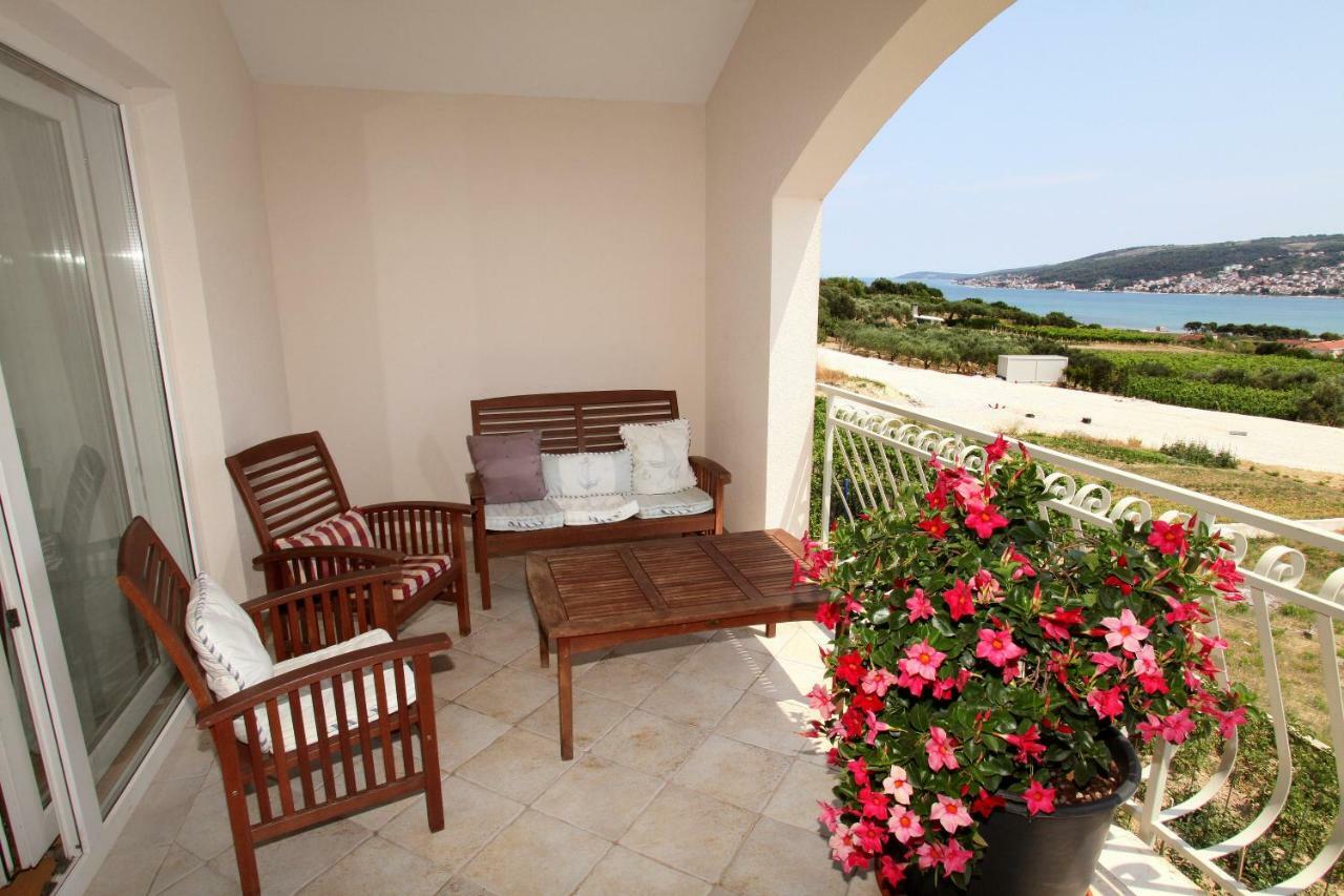 Apartman Dinka Trogir Exterior photo