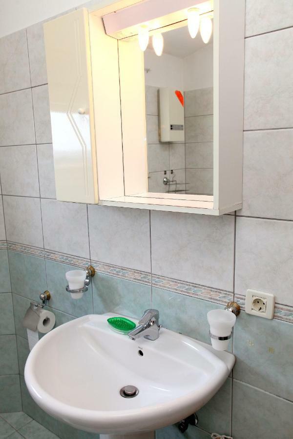 Apartman Dinka Trogir Exterior photo