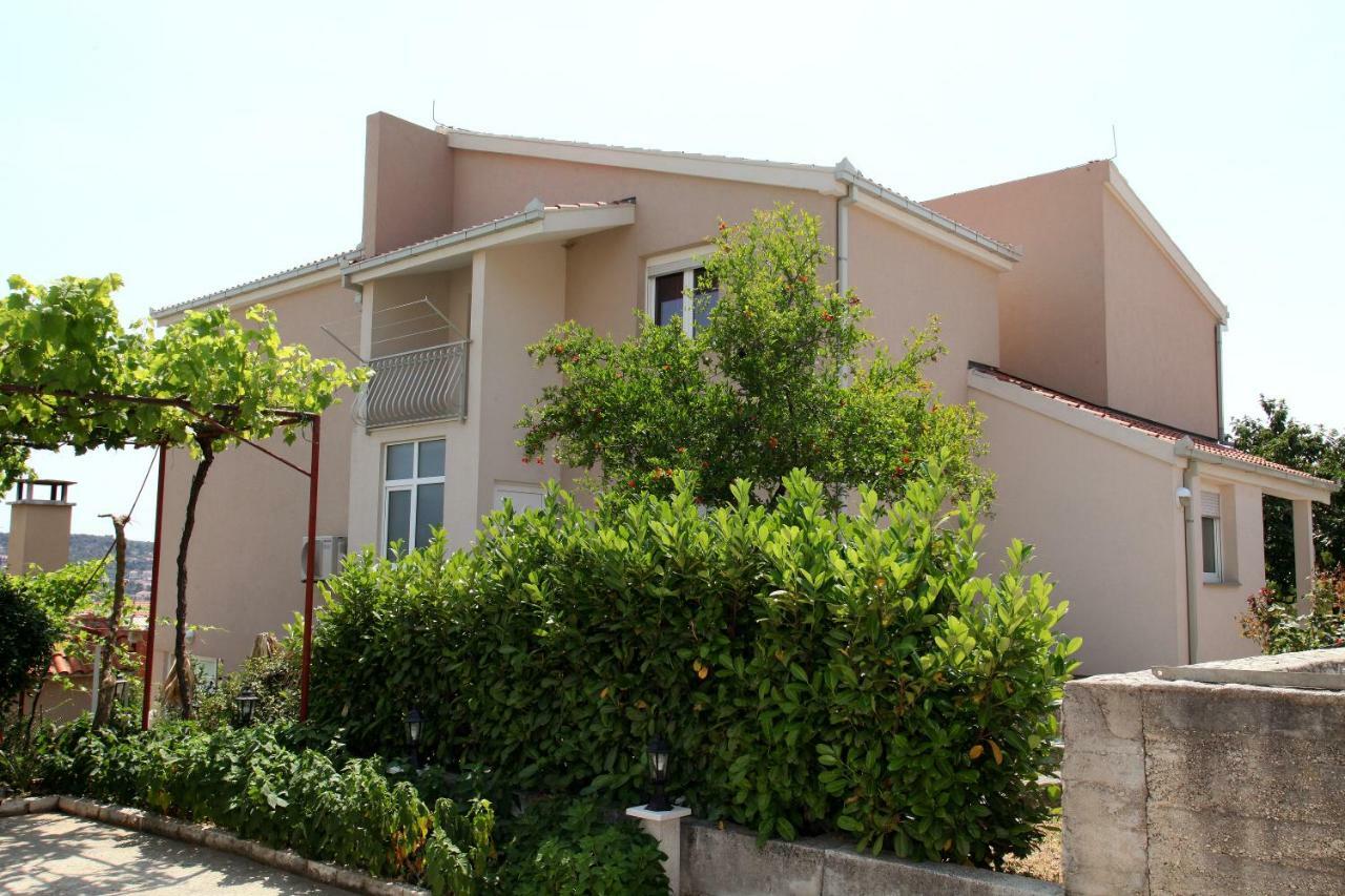 Apartman Dinka Trogir Exterior photo